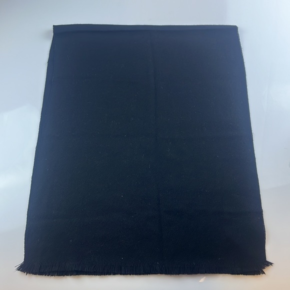 Prada 100% Wool Fringed Scarf PR4-51 - Picture 4 of 4
